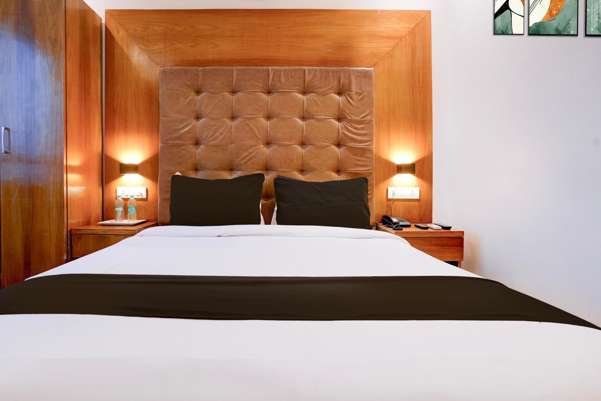 Hotel Le Western Andheri East Bombay Extérieur photo