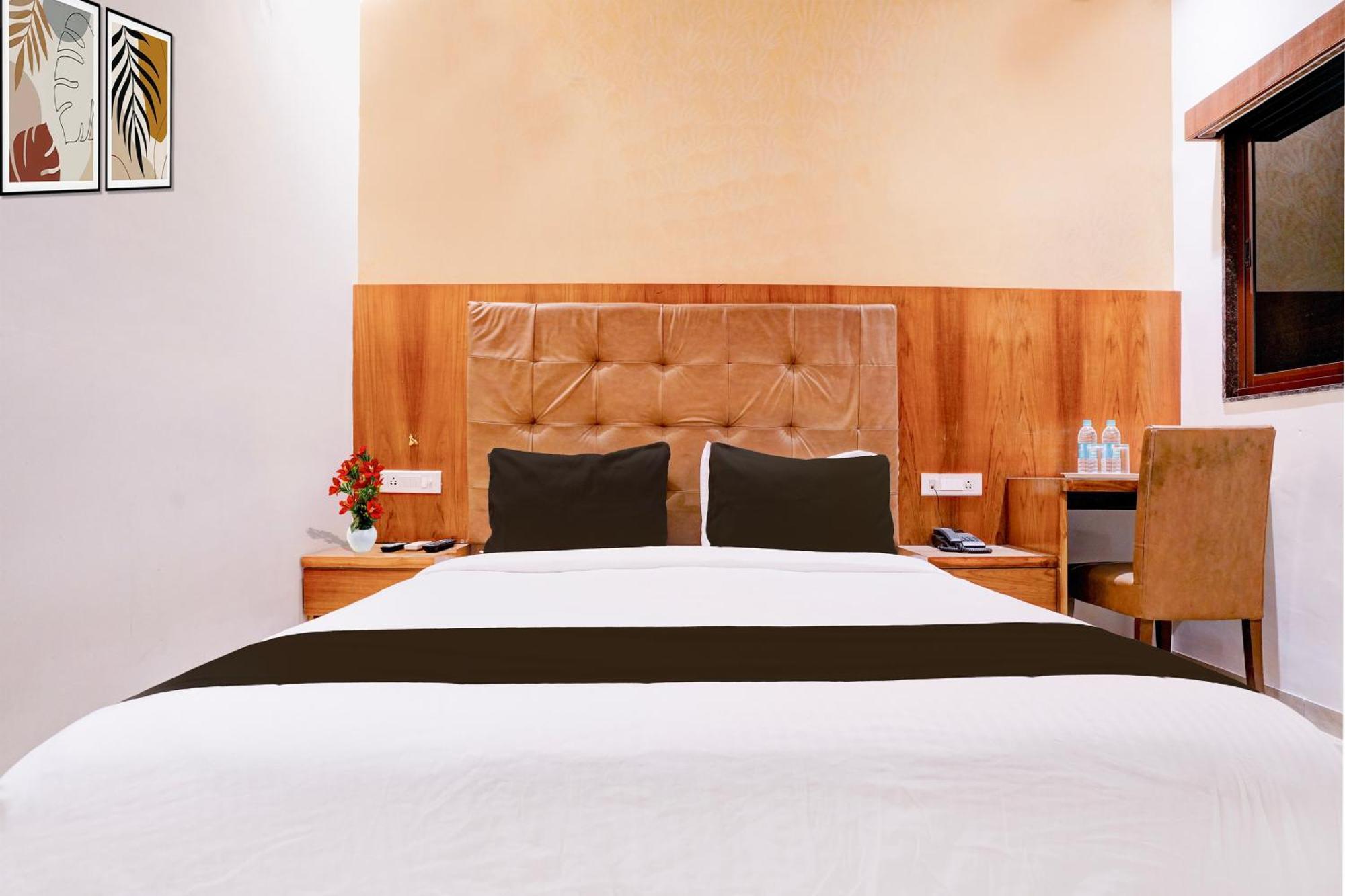Hotel Le Western Andheri East Bombay Extérieur photo