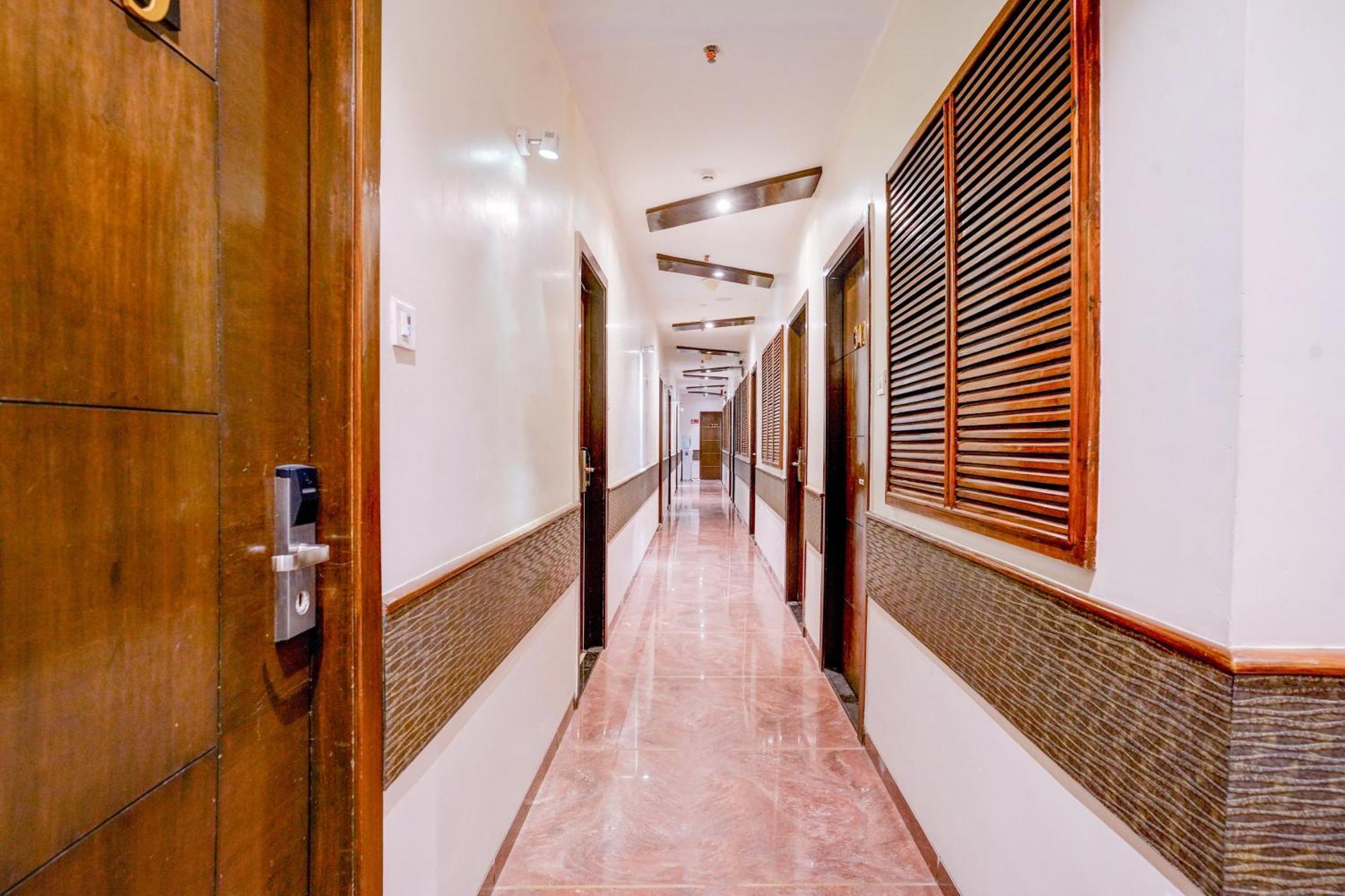 Hotel Le Western Andheri East Bombay Extérieur photo