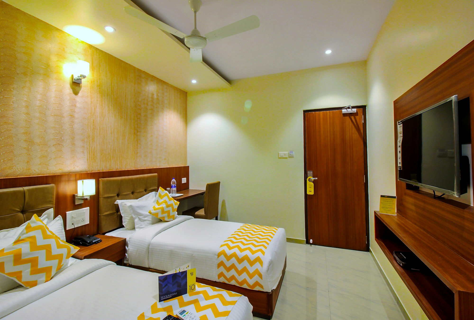 Hotel Le Western Andheri East Bombay Extérieur photo