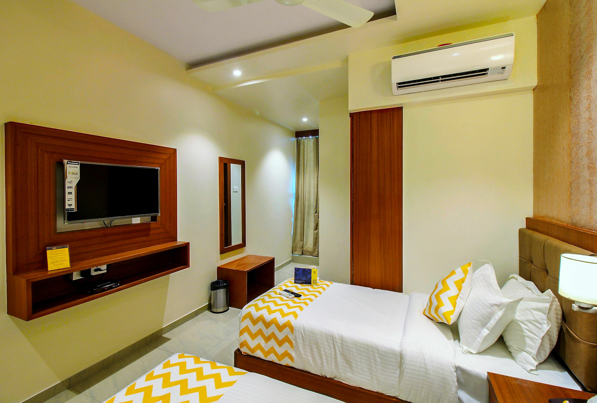 Hotel Le Western Andheri East Bombay Extérieur photo